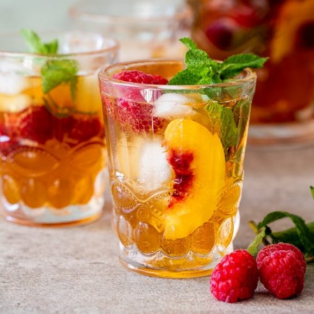 peach cocktail